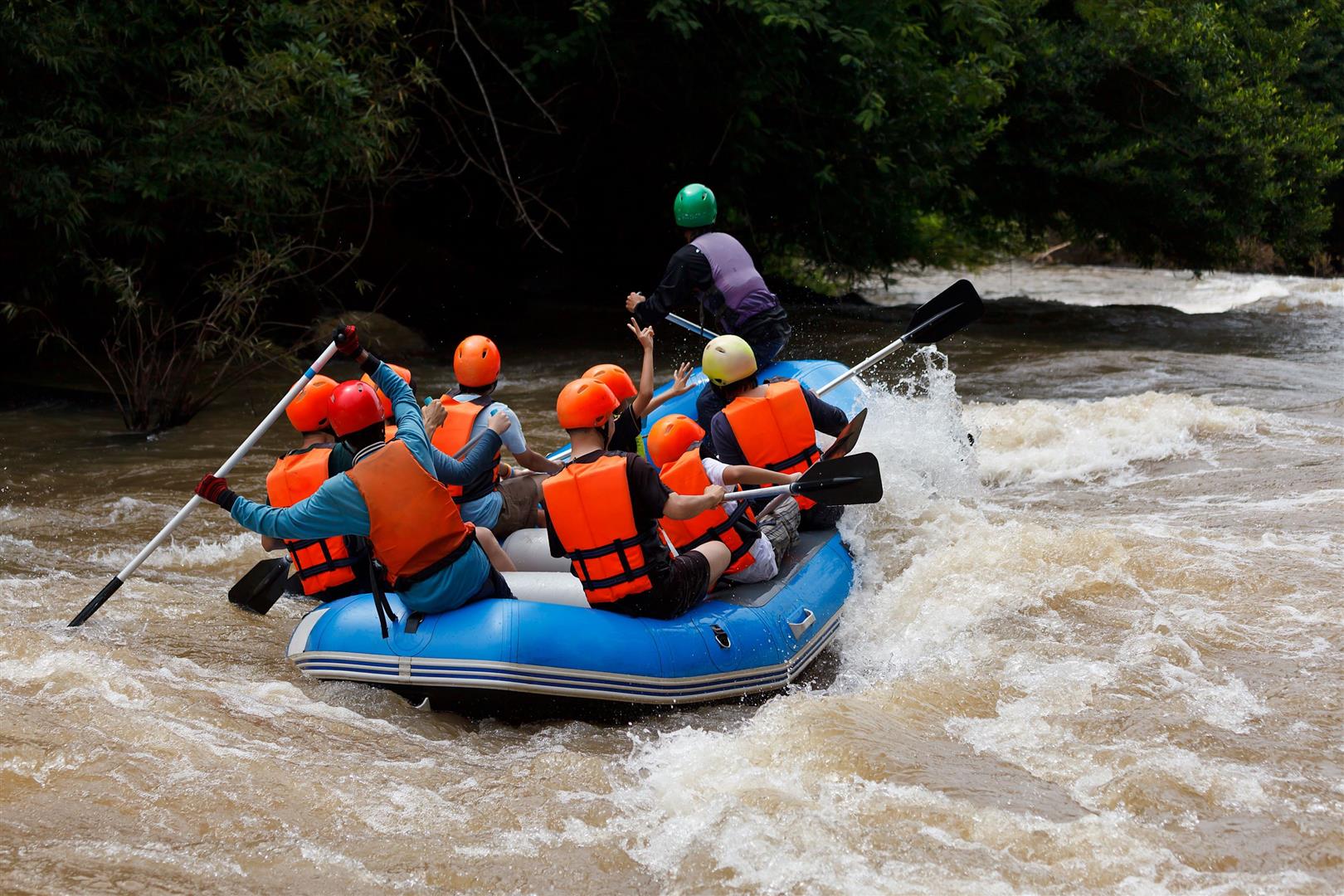 Fun Rafting Place, Rafting along the Khek River, Phitsanulok Province (Describe activities, places, suitable times to travel, travelling)