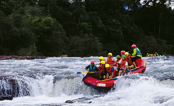 5 Exciting Places for Rafting Kaeng Hin Phoeng, Prachin Buri Province (Describe activities, places, suitable times to travel, travelling)
