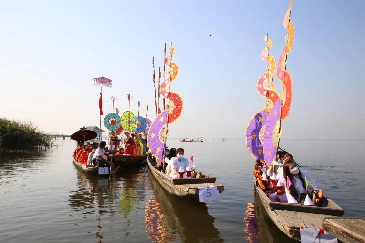 Kwan Phayao River of Life, Than Khao Thip Phrachao Ton Luang