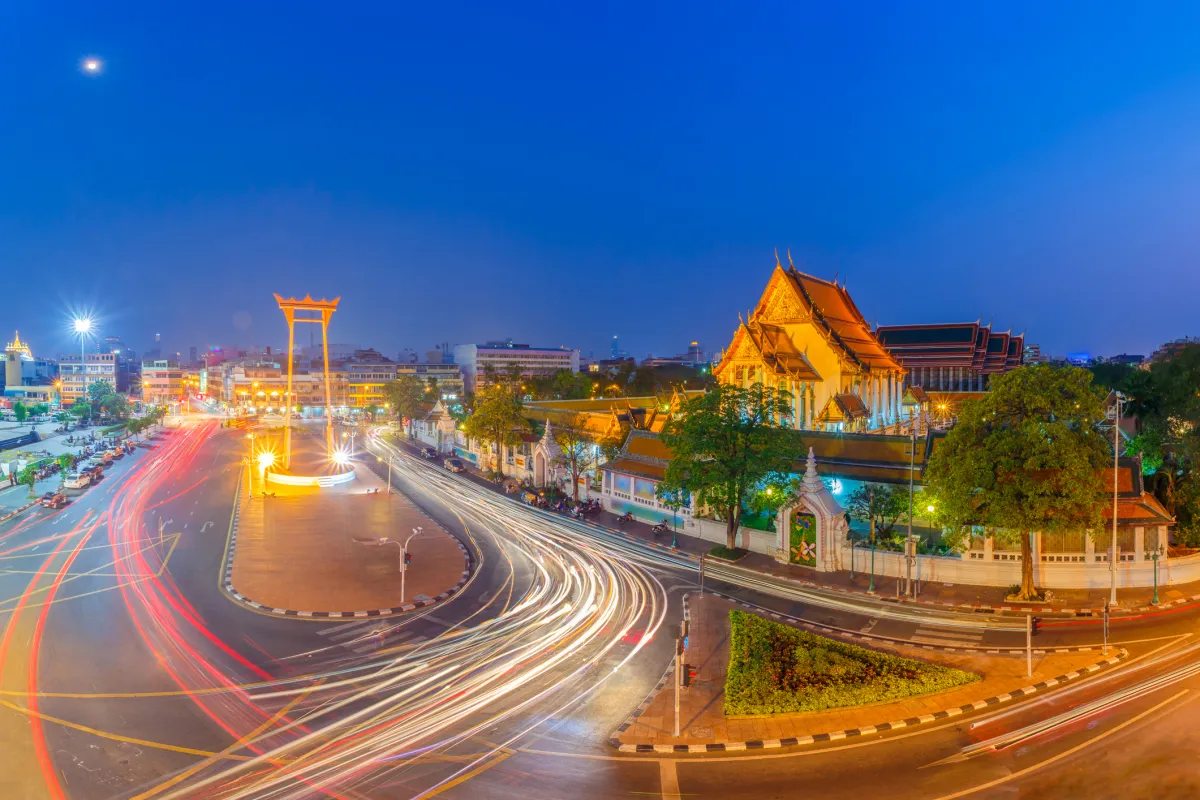 Attractions in Bangkok that are particularly well-liked by Chinese tourists