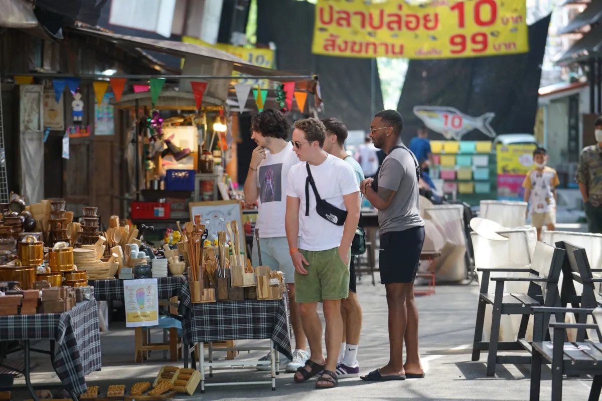 5 สถานที่ ท่องเที่ยวตลาดน้ำรอบกรุงใน 1 วันตลาดน้ำ  (สถานที่ที่ 1 ขวัญเรียม)