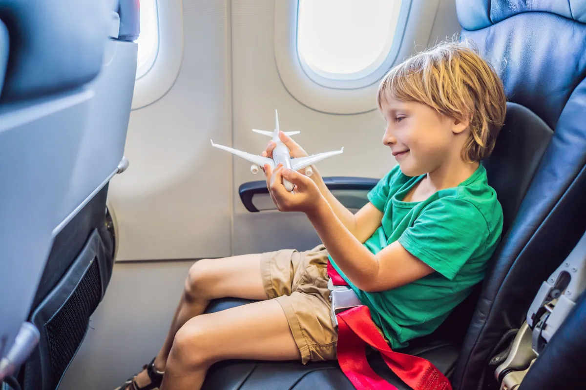 Instructions for unaccompanied child passengers traveling through the airport