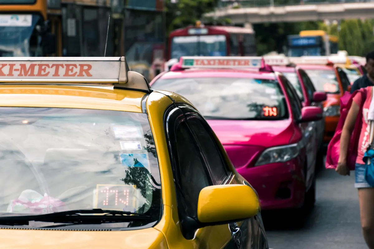 Bangkok taxis increase fares