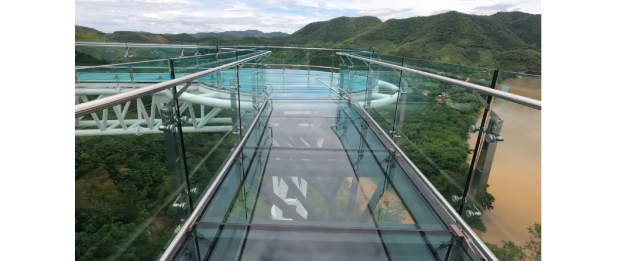 See the two-colored river on the Thai-Laos border from Loei’s Skywalk Chiang Khan