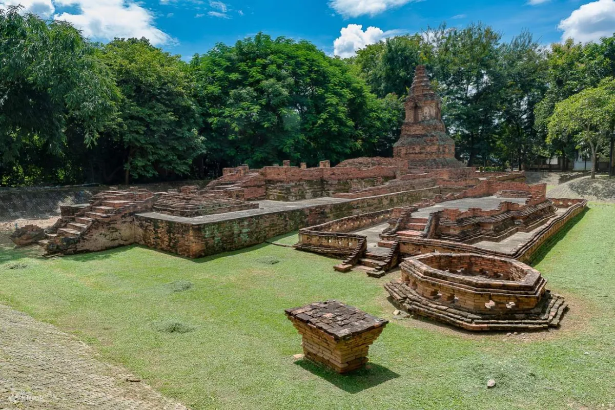 Historical Tourism at Wiang Kum Kam, the Ancient City in Chiang Mai Province
