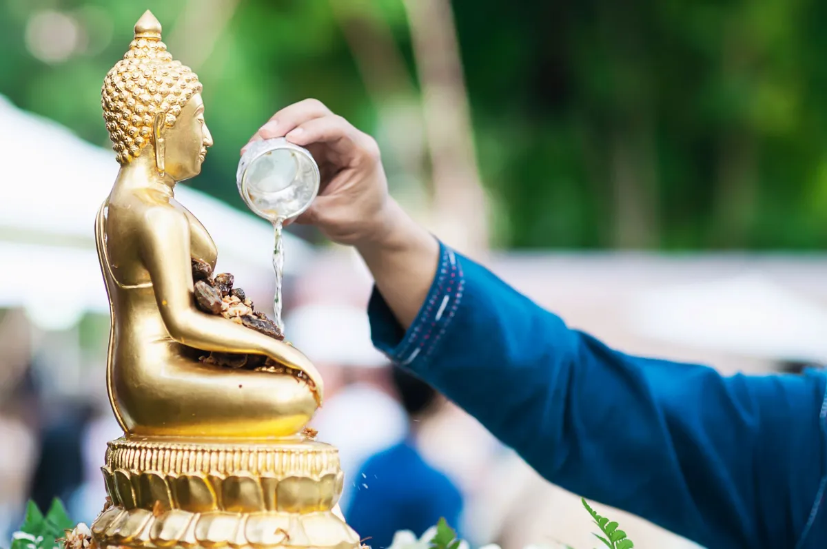 Get to know the Thai tradition of Songkran