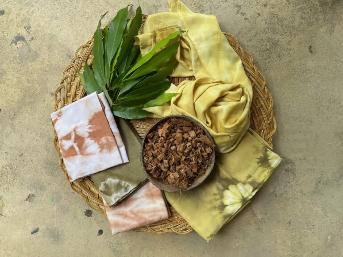 Coconut Shell and Lychee Leaf Tie Dye Cloth: From Traditional Wisdom to Nanotechnology Product