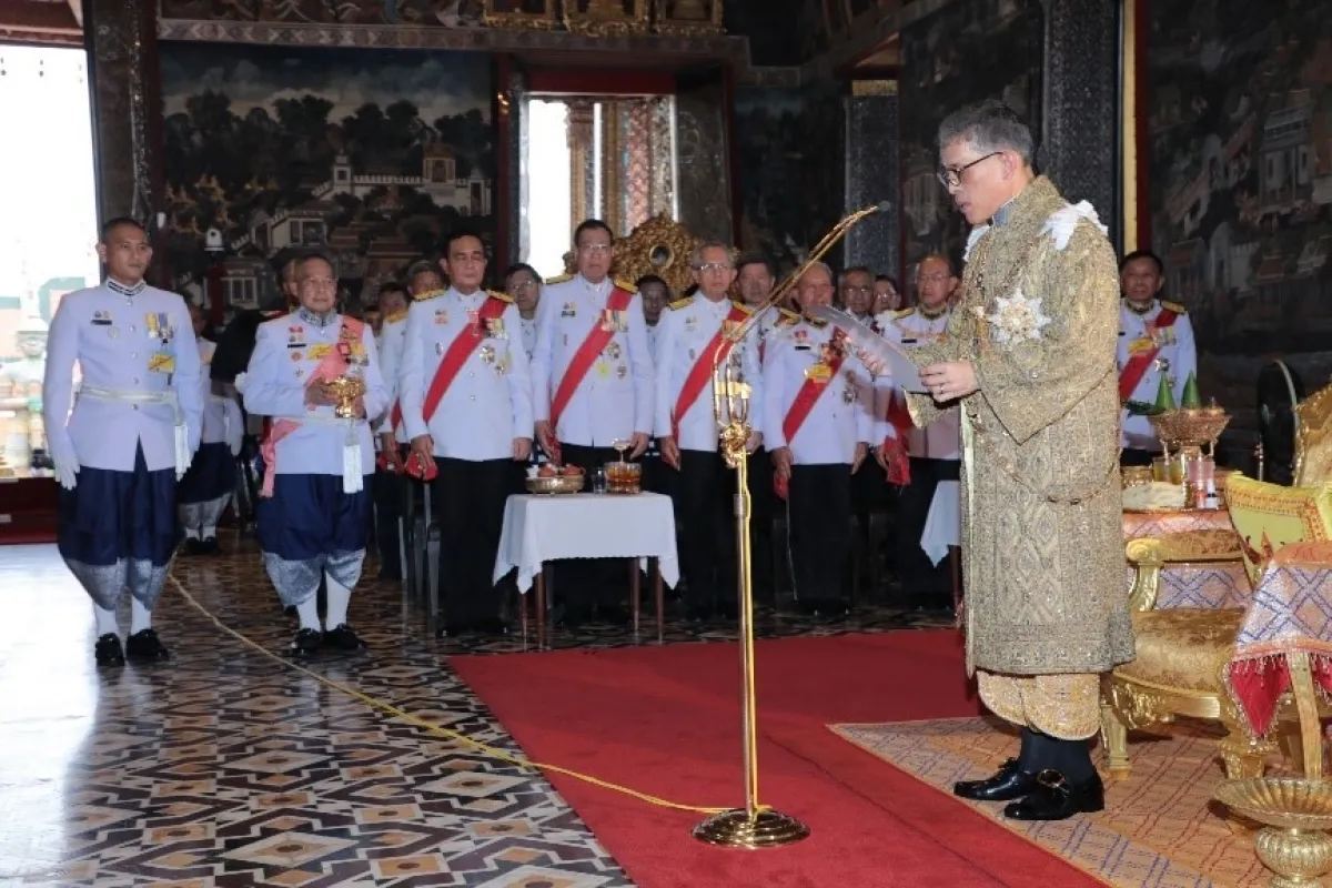 His Majesty King Rama X Bestows Dhamma-Themed Royal Artwork
