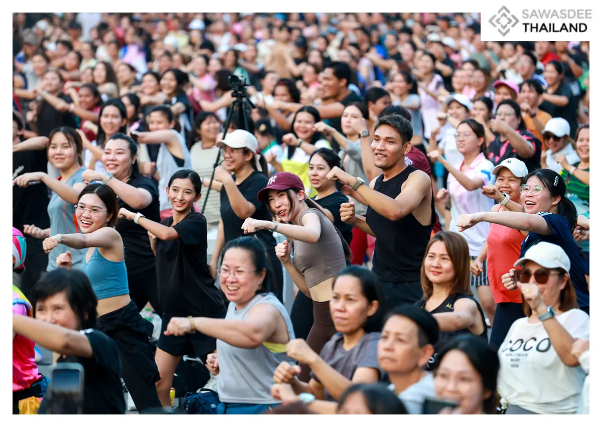 Lumpini Park's Aerobics Scene:...