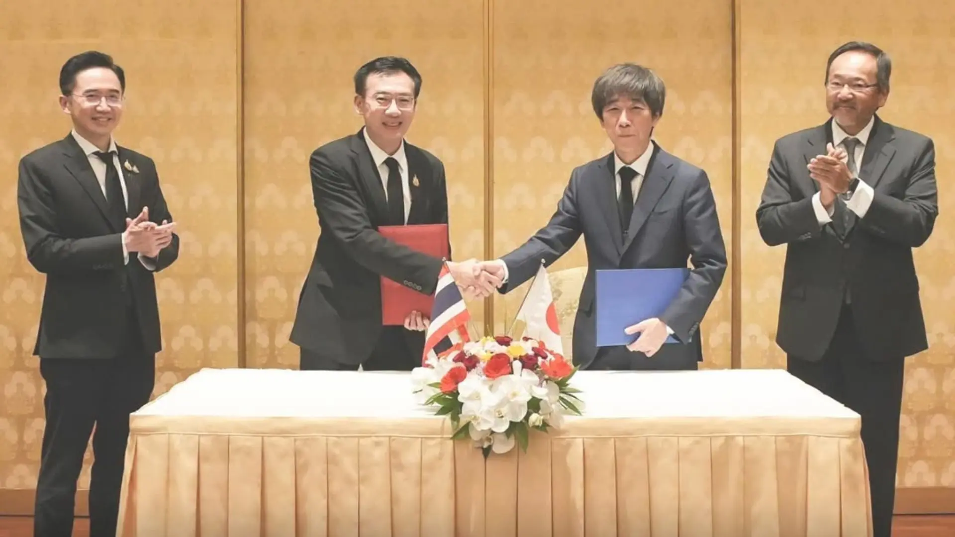Thailand and Japan Signs Space...